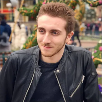 Qui est ce youtubeur ?