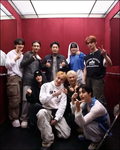 Qui est le leader du groupe ?