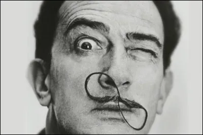 En quelle année Salvador Dali décède-t-il à Figueras ?