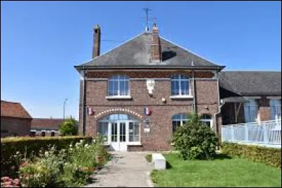 Village des Hauts-de-France, dans l'arrondissement de P&eacute;ronne, Bouzincourt se situe dans le d&eacute;partement ...