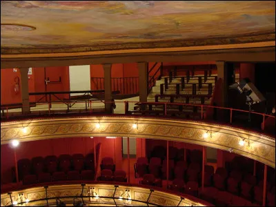 Où René Barjavel met-il une rose en 1981 ?