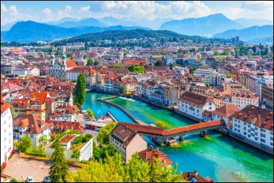 Cliquez sur la capitale administrative de la Suisse.
