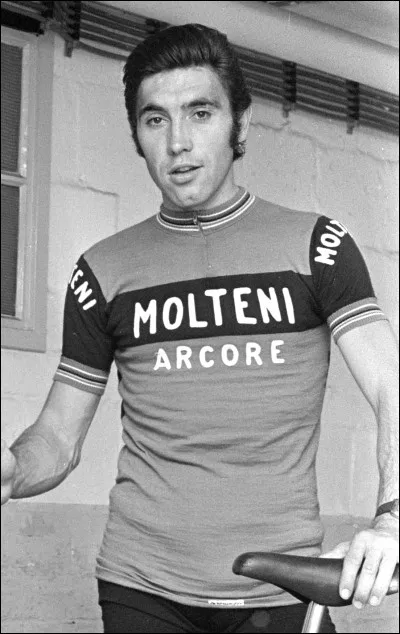 Quelle est la nationalité du cycliste Eddy Merckx ?