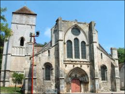 Notre balade du 1er mai commence au pied de l'église Saint-Phal, à Gy-l'Évêque. Village de Bourgogne-Franche-Comté, dans l'aire d'attraction Auxerroise, il se situe dans le département ...