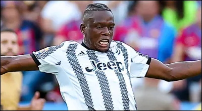 Qui est ce footballeur ?