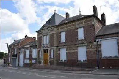 Je vous propose de rester dans les Hauts-de-France et de partir à Hardivillers. Village de l'aire d'attraction Beauvaisienne, il se situe dans le département ...