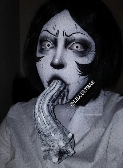 Comment s'appelle la femme avec une langue d'escargot ?