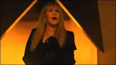 De quelle saison de la série "American Horror Story" provient cette image de Stevie Nicks ?