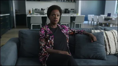 Dans quelle série voit-on Viola Davis ainsi ?