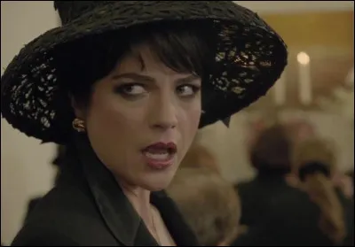 Dans quoi pouvons-nous voir Selma Blair comme sur l'image ?