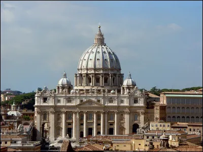 Quel est le nom de cette église de Rome, la plus grande du monde ?
