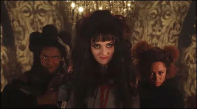 À ton cours de combat d'épée, comment es-tu ?