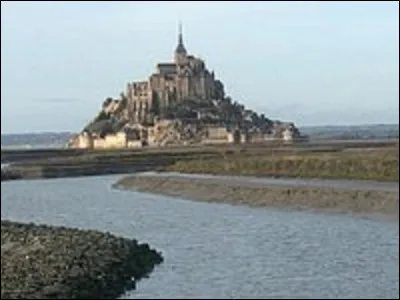 Le mont Saint-Michel se situe à lembouchure de quel petit fleuve côtier ?