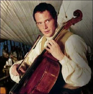 Dans quel film Paul Bettany incarne-t-il le chirurgien Stephen Maturin ?