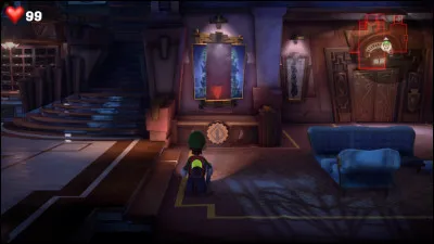 Dans quel ordre les pancartes à l'effigie des héros sont-elles présentes au-dessus du Hall ?