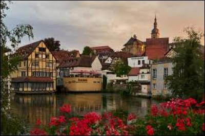 Qu'est-ce que "Herzlichen Glückwunsch" signifie en français ?