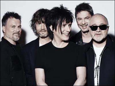 Quel est le nom du chanteur ''d'Indochine'', dont l'un des premiers titres s'intitule ''Les 7 jours de Pékin'' ?