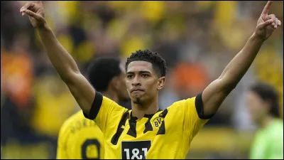 Qui est ce footballeur ?