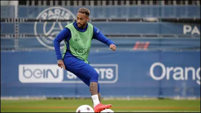 Humour : 
Monsieur et Madame Neymar ont un fils. Comment s'appelle-t-il ?