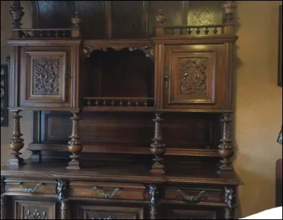 Quel roi de France avait pour véritables prénoms Édouard, Alexandre ?