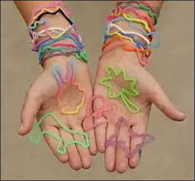 Quels sont ces bracelets, qui ont été à la mode en 2010 ?