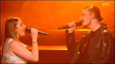 Quelle chanson a-t-il interprétée lors du premier prime avec Héléna ?