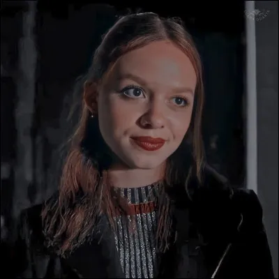 Comment s'appelle cette jeune femme ?