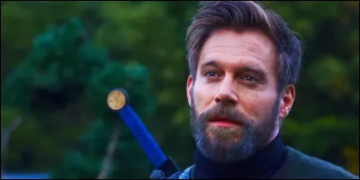 Comment s'appelle cet adulte ?