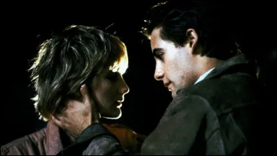 Quel est ce film avec Bill Paxton, Adrian Pasdar et Jenny Wright, sorti en 1987 ?