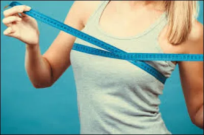 Qui chante "Quand j'en trouve une comme ça qui a la super tétine / La bouche ouverte je calcule son tour de poitrine..." en 1967 ?