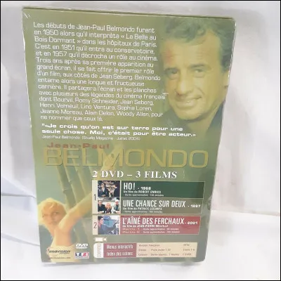 Quelle actrice est aux côtés de Jean-Paul Belmondo et d'Alain Delon dans le film "Une chance sur deux" ?