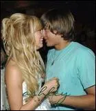 Avec qui Zac sortait ?