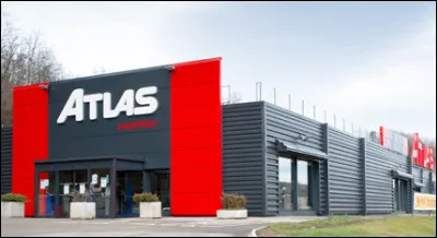 Que vend principalement la chaîne française de magasins Atlas ?