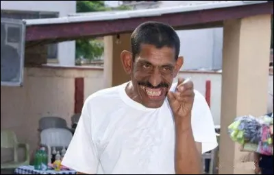 C'est en montant très vite qu'il finit par se sauver, c'est le...