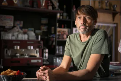 Avec qui le Dr Riva est-il marié ?