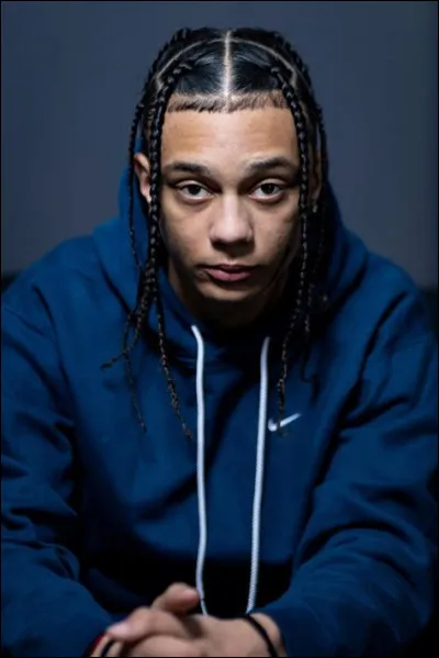 Quelle certification a eu Favé pour son single ''Urus'' ?