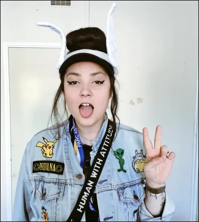 Comment a-t-elle appelé ce chignon ?