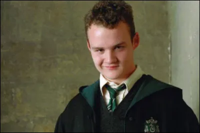 Et enfin, qui est-ce ?