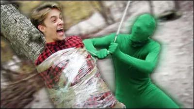 Attention ! Lors de votre combat, quelqu'un est pris en otage par Médusa ! Que faites-vous ?