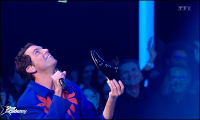 Quelle chanson Axel a-t-il interprétée en duo avec Mika durant le medley avec lui ?