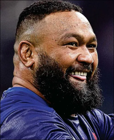 Lors de quel tournoi, en 2010, Patrice Collazo, alors entraîneur du Stade Rochelais, repère-t-il Uini Atonio ?