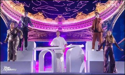 Tous les académiciens ont chanté avec Lost Frequencies.