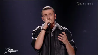 Quelle chanson Pierre a-t-il chantée en solo ?