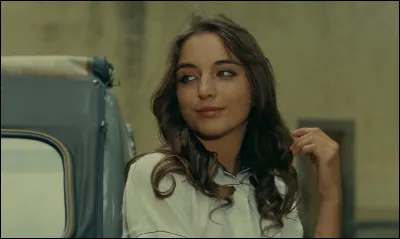 Christine Pascal est la réalisatrice de plusieurs films, dont celui où elle interprète le rôle d'une jeune femme restée seule l'espace d'une nuit en proie à ses souvenirs....