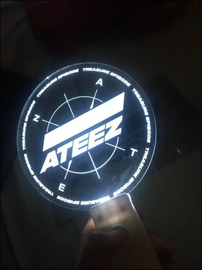 &Agrave; quel groupe appartient ce logo ?