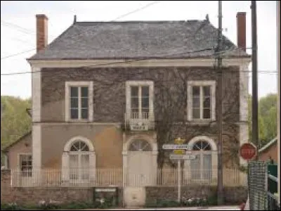 Courcelles-la-Forêt est un village Sarthois. Il se situe en région ...