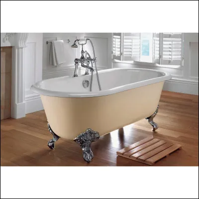 Si j'associe l'oiseau symbole de la Sagesse et une... baignoire, nous sommes en compagnie de quel personnage ?