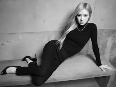 Rosé, alors qu'elle était en live, a révélé adorer une chanteuse et a avoué avoir des frissons en la voyant. Qui est cette chanteuse ?