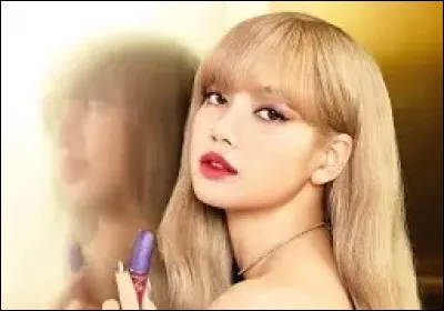 Attention ce nest pas un reproche ! Mais est-ce que tu es au courant que ce nest pas elles qui écrivent leurs chansons ni qui font leurs musiques ?