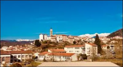 Je vous emmène en Occitanie, à Saint-Laurent-de-Cerdans. Commune de l'arrondissement de Céret, sur les bords du Tech, elle se situe dans le département ...